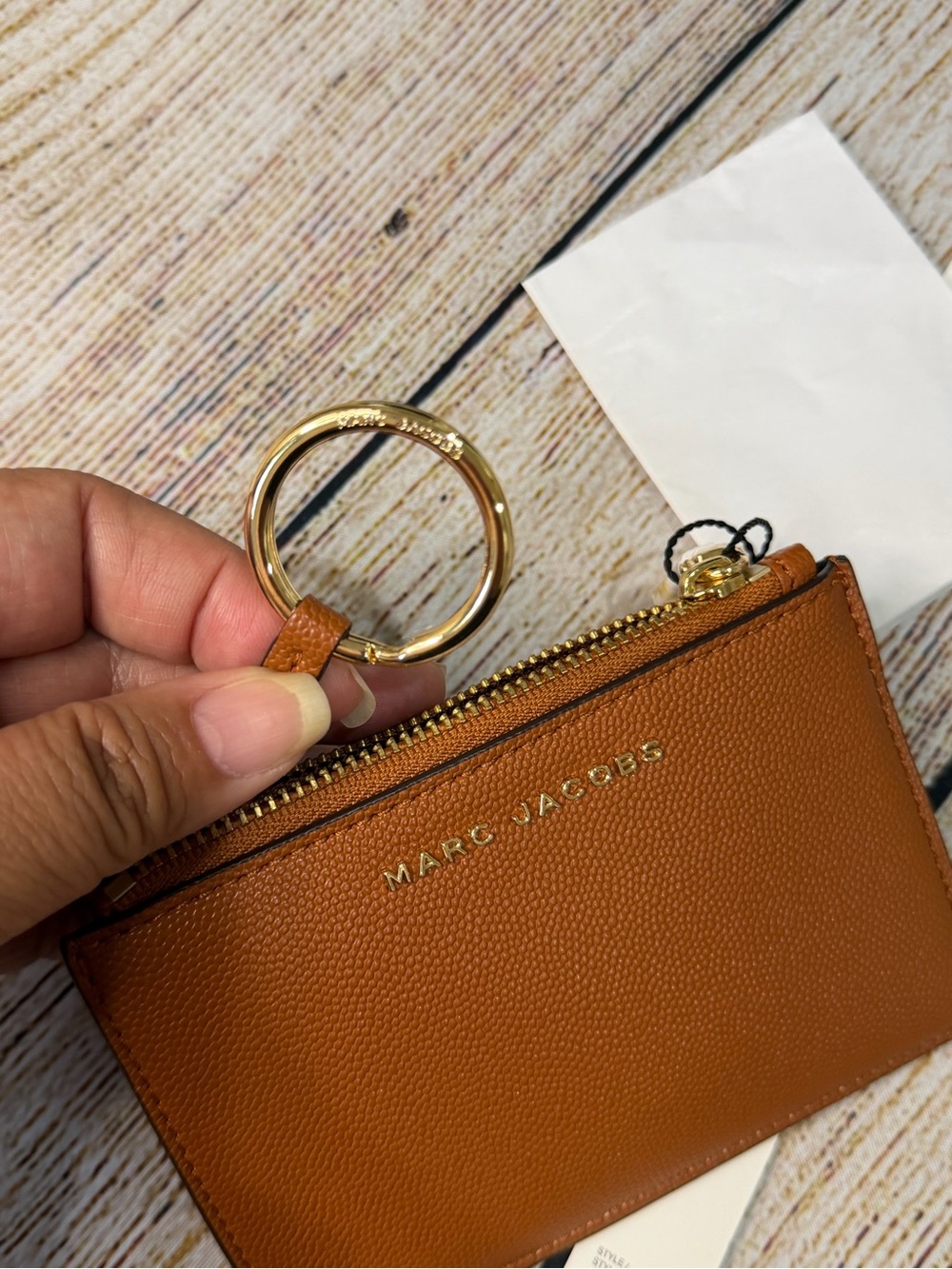 Marc Jacobs Top Zip Wallet Card Case Key Ring Smoked Almond Tan NWT - Picture 4 of 7